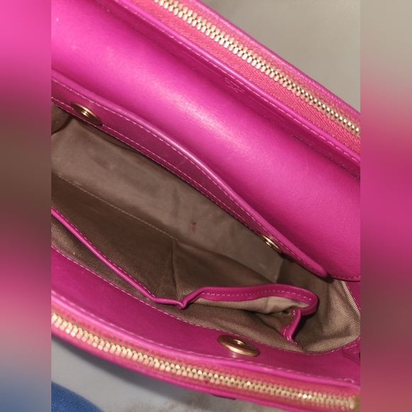 MCM Hot Pink Convertible Crossbody Bag! Stunning Color! Hard To Find Color! - Picture 6 of 16